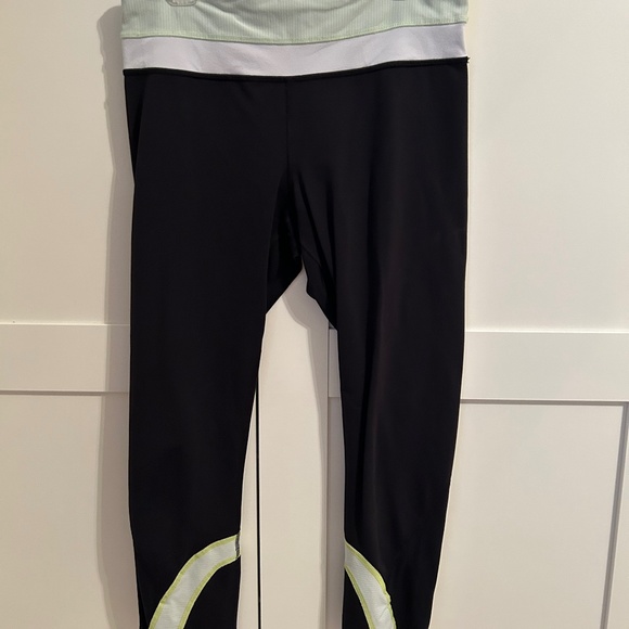 Lululemon cropped leggings - Picture 1 of 4